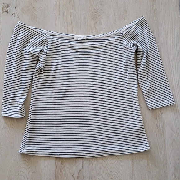 En Creme Tops - En Crème Off-Shoulder Quarter Sleeve